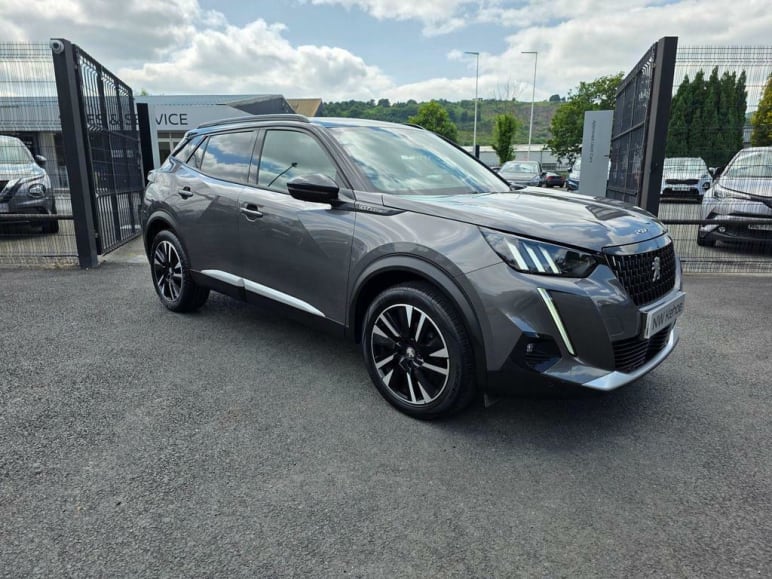 PEUGEOT 2008