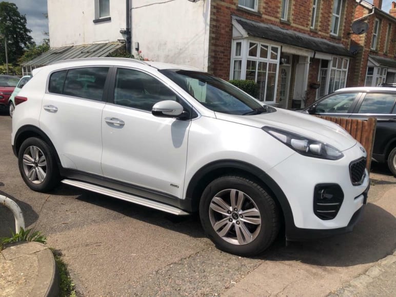 KIA SPORTAGE