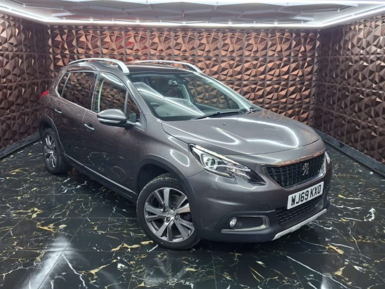 PEUGEOT 2008