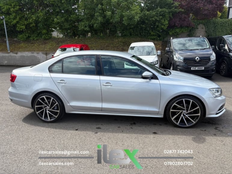 2.0 TDI BlueMotion Tech SE Saloon 4dr Diesel DSG E