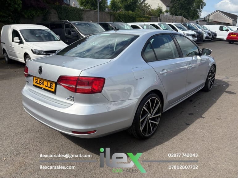 2.0 TDI BlueMotion Tech SE Saloon 4dr Diesel DSG E