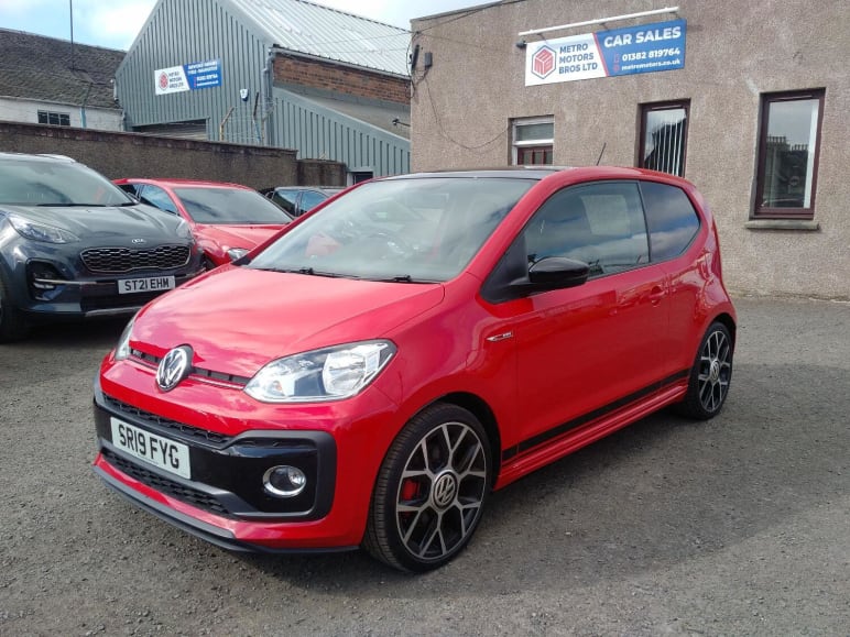 VOLKSWAGEN UP