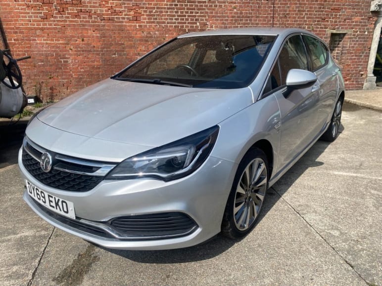 VAUXHALL ASTRA