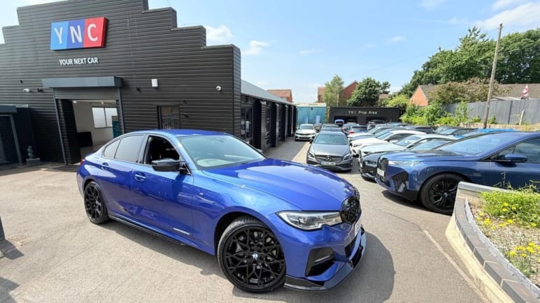 BMW 3 SERIES