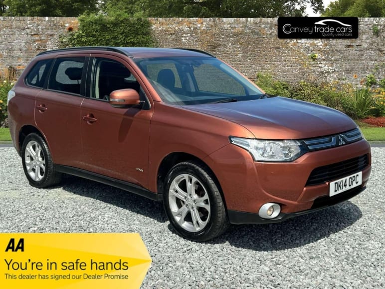 MITSUBISHI OUTLANDER