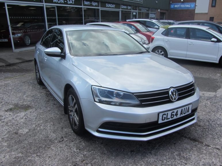 VOLKSWAGEN JETTA