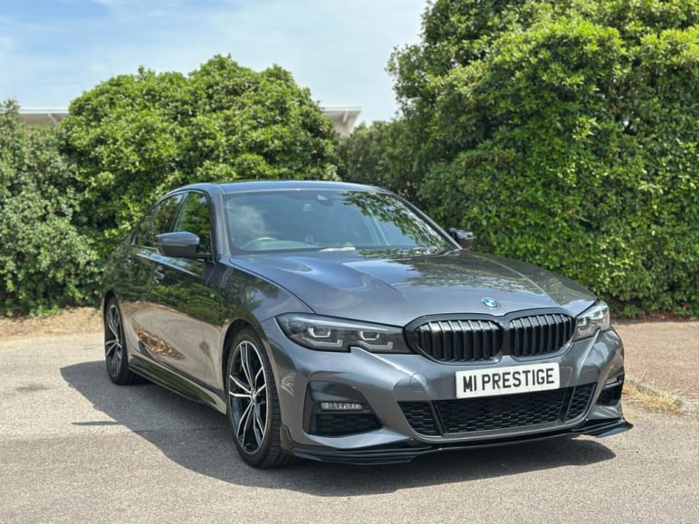 BMW 3 SERIES