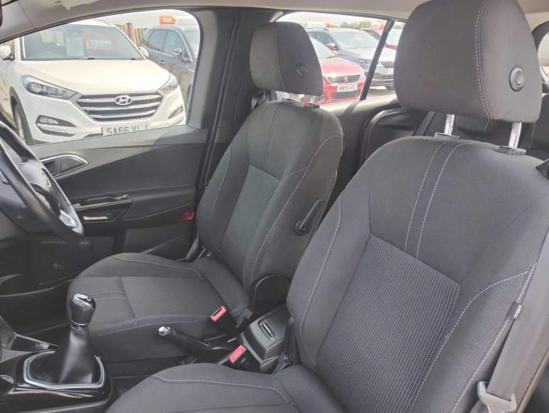 1.0T EcoBoost Titanium Navigator Euro 6 5dr
