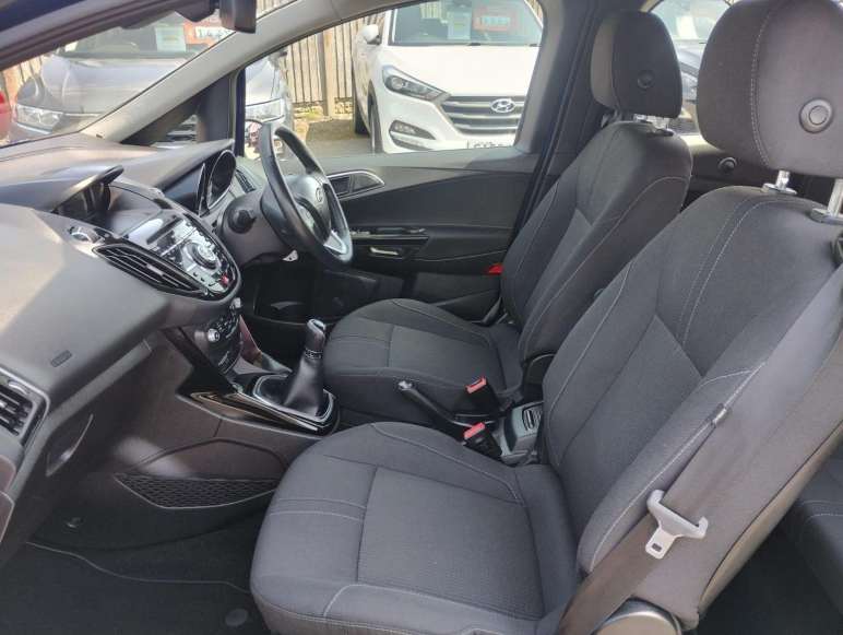 1.0T EcoBoost Titanium Navigator Euro 6 5dr