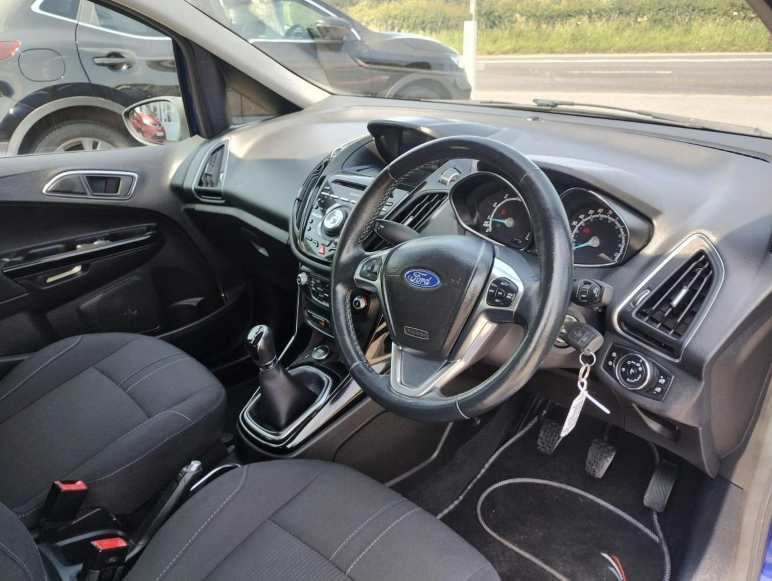 1.0T EcoBoost Titanium Navigator Euro 6 5dr
