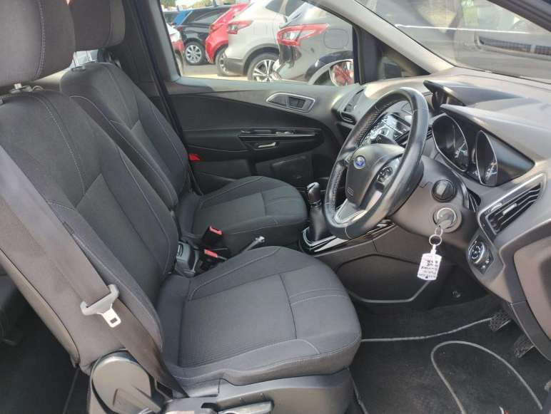 1.0T EcoBoost Titanium Navigator Euro 6 5dr