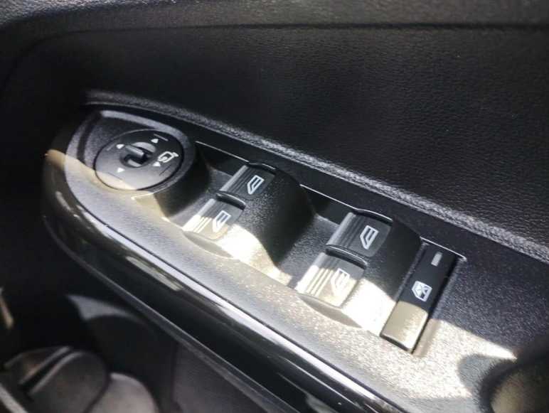 1.0T EcoBoost Titanium Navigator Euro 6 5dr