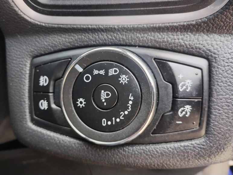 1.0T EcoBoost Titanium Navigator Euro 6 5dr