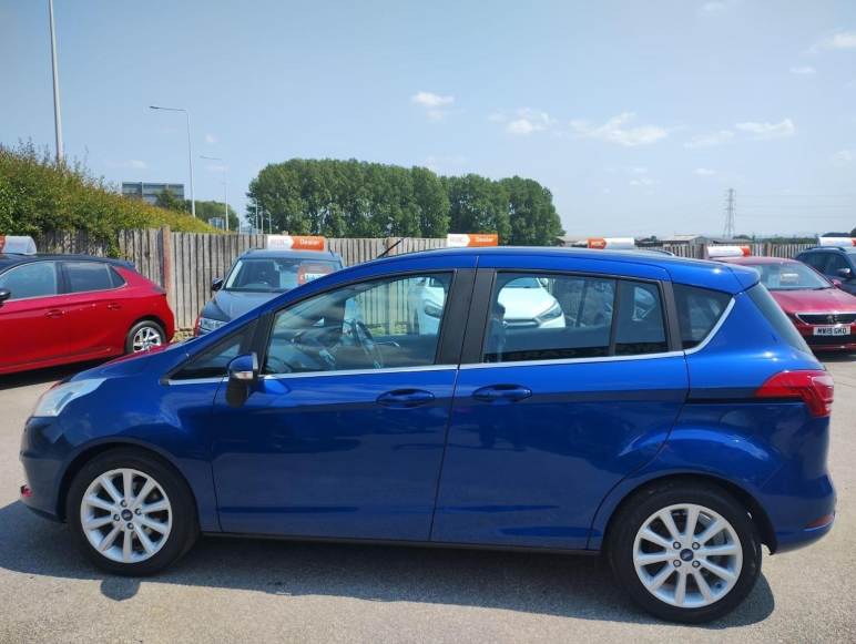 1.0T EcoBoost Titanium Navigator Euro 6 5dr