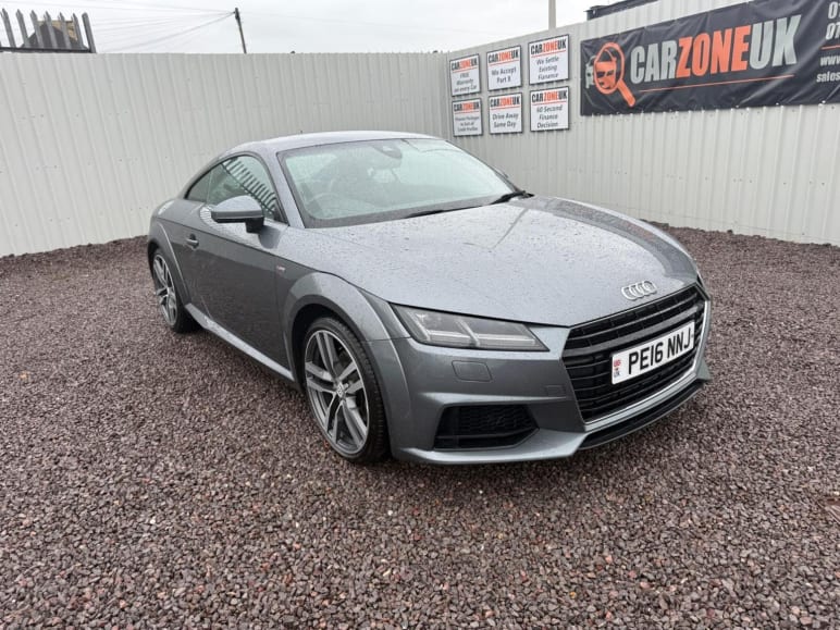 AUDI TT
