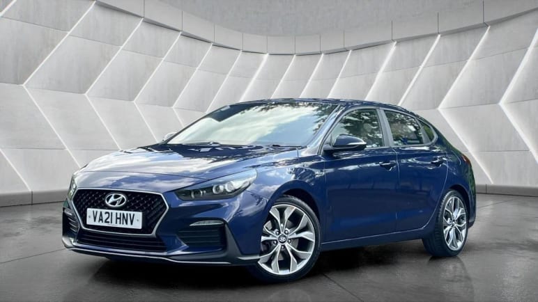 HYUNDAI I30 FASTBACK