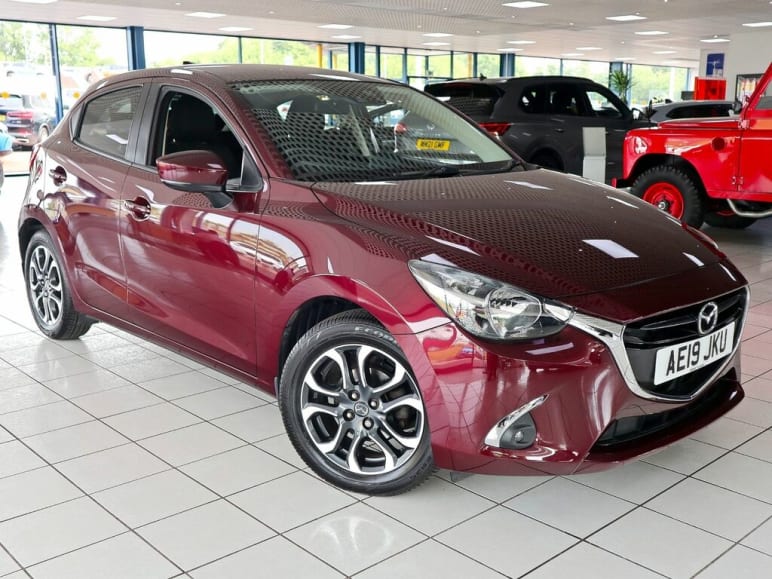 MAZDA 2