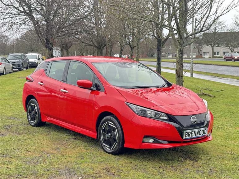 NISSAN LEAF