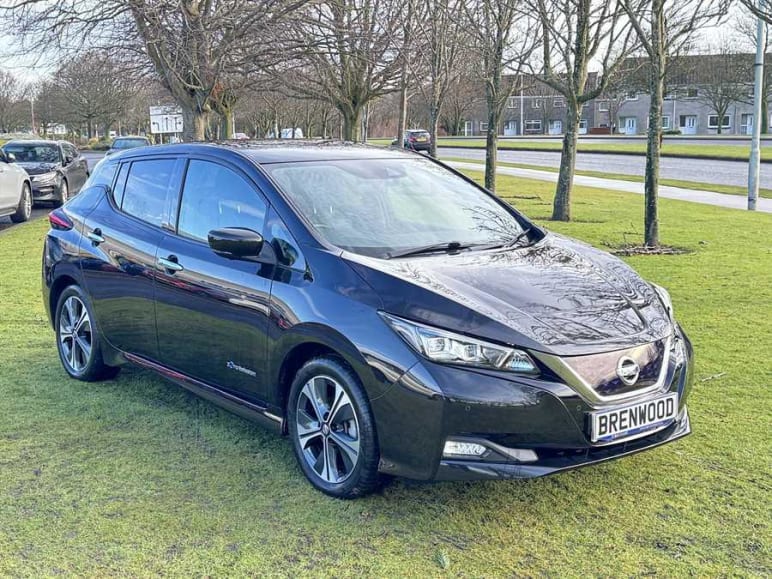 NISSAN LEAF