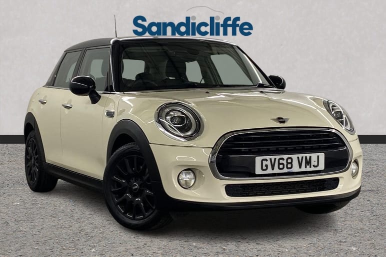 MINI HATCHBACK