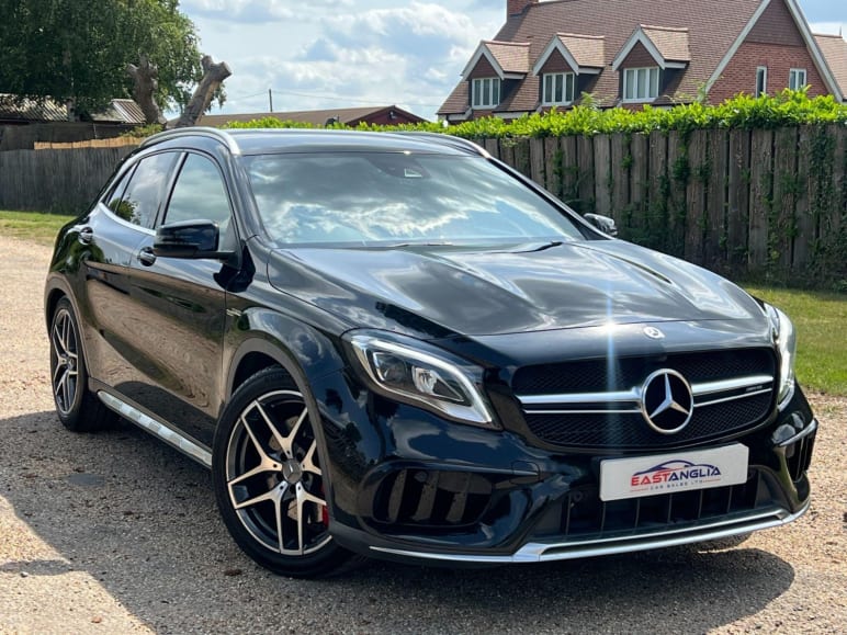 MERCEDES-BENZ GLA