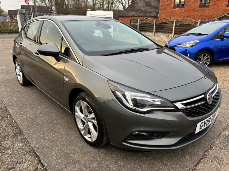 VAUXHALL ASTRA