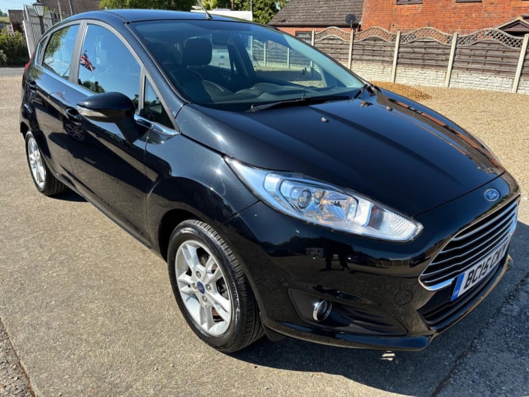 FORD FIESTA