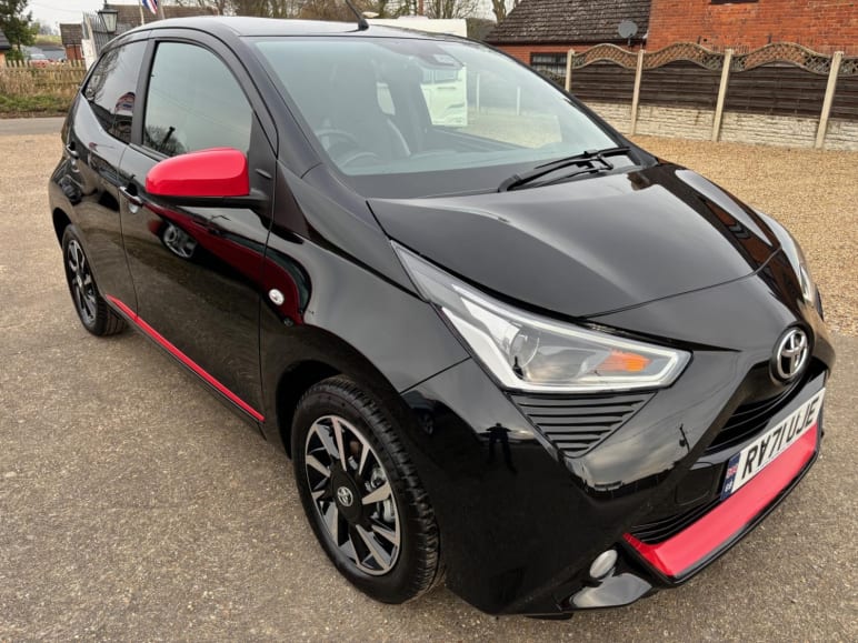 TOYOTA AYGO