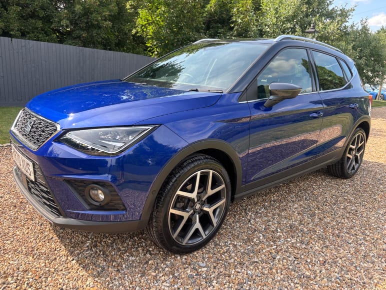 SEAT ARONA