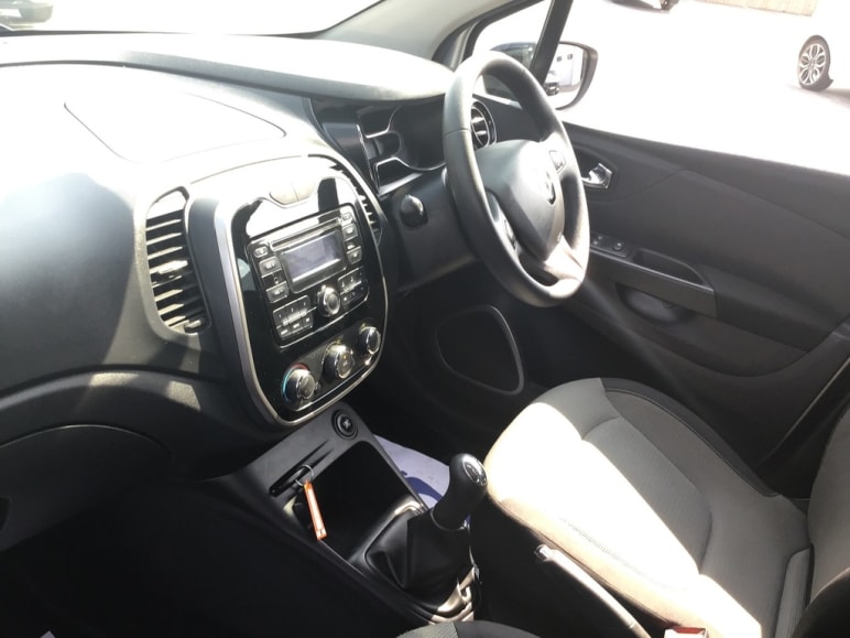 RENAULT CAPTUR