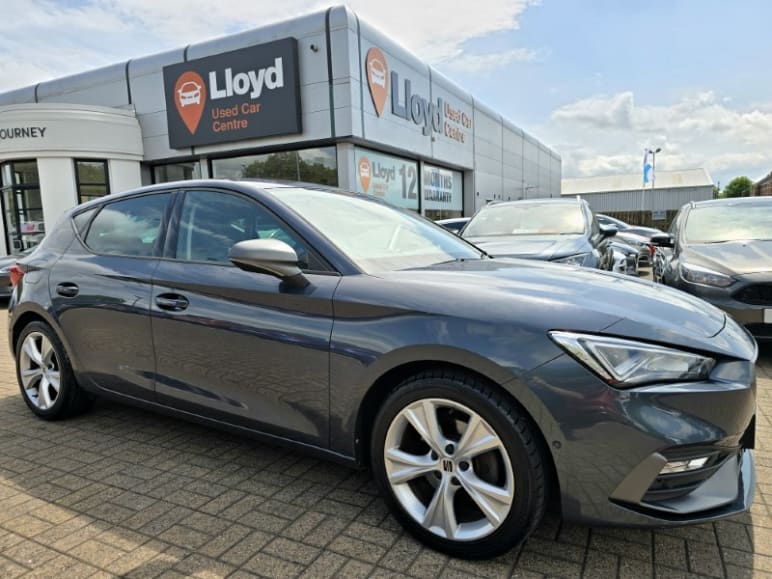 SEAT LEON