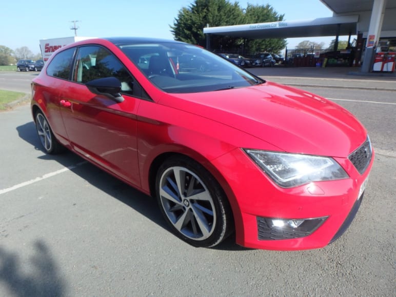 SEAT LEON
