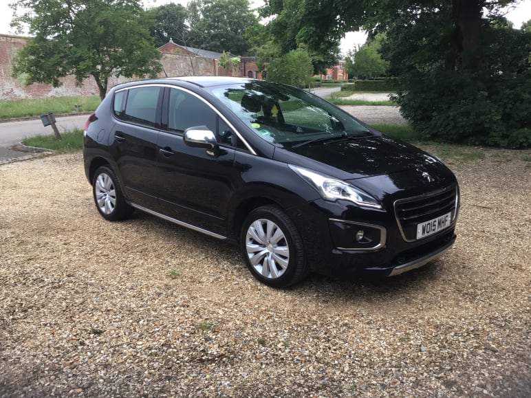 PEUGEOT 3008