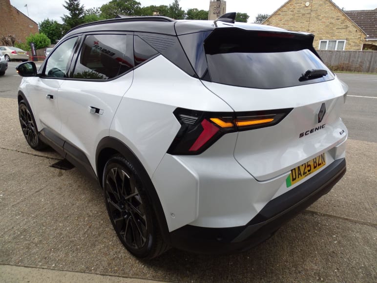 160kW Esprit Alpine 87kWh Long Range 5dr Auto