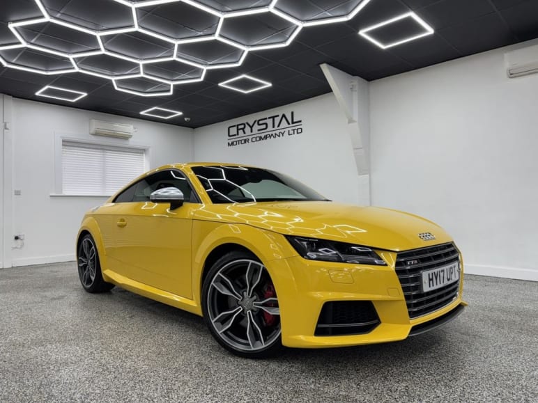 AUDI TT