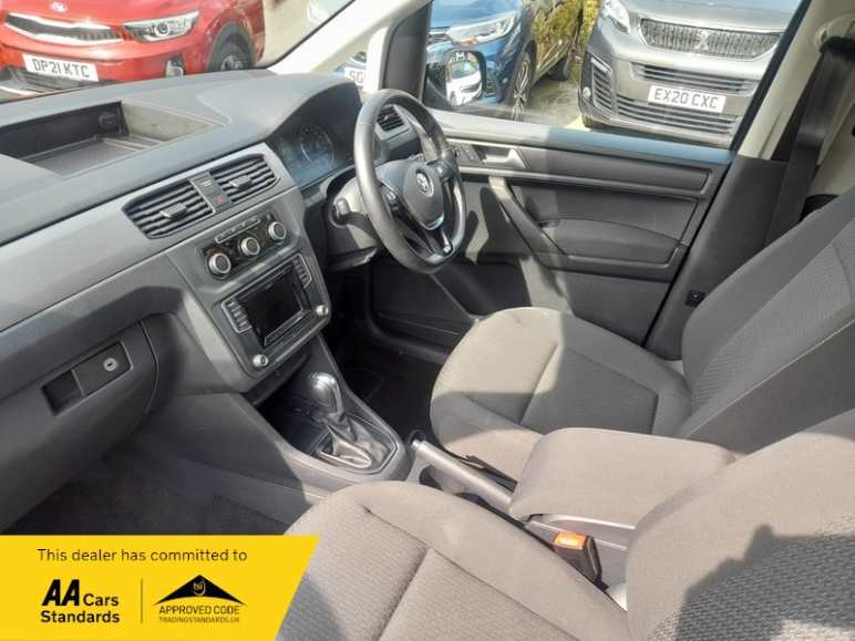 C20 MAXI LIFE 2.0 TDI, AUTO, 5 SEAT WHEELCHAIR ADAPTED, BLACK, 2020