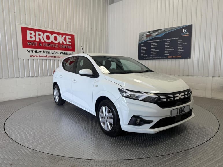 DACIA SANDERO