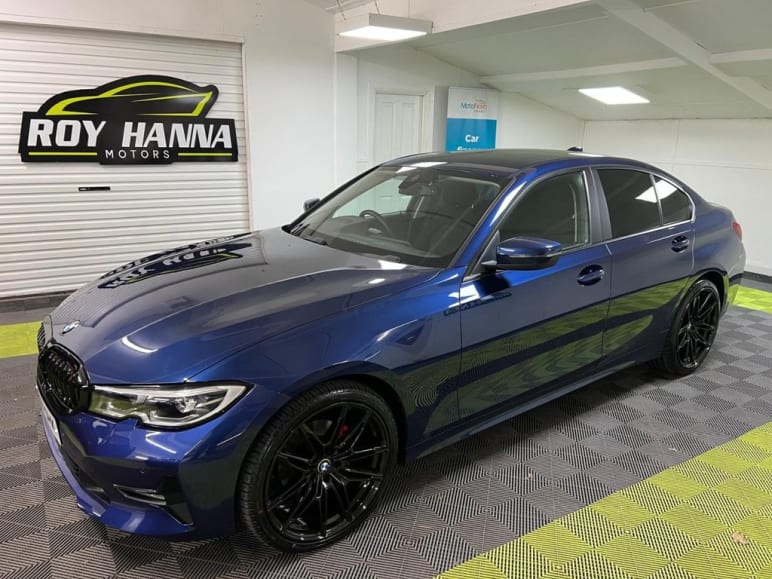 BMW 3 SERIES
