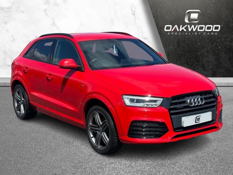AUDI Q3