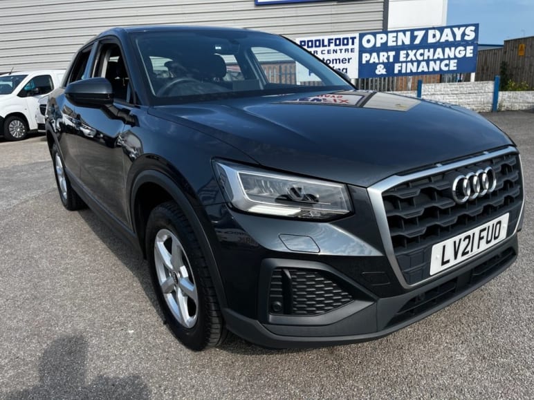 AUDI Q2
