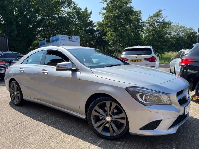 MERCEDES-BENZ CLA