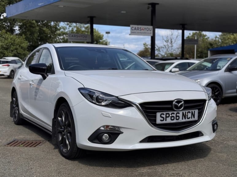 MAZDA 3