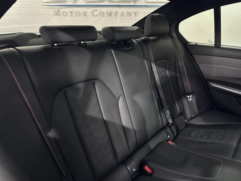 3.0 BiTurbo Competition Saloon 4dr Petrol Steptron