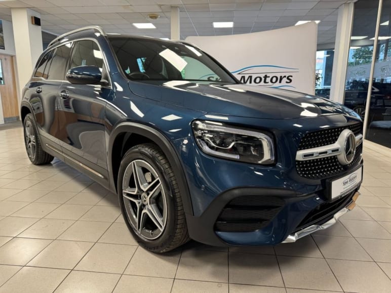 MERCEDES-BENZ GLB