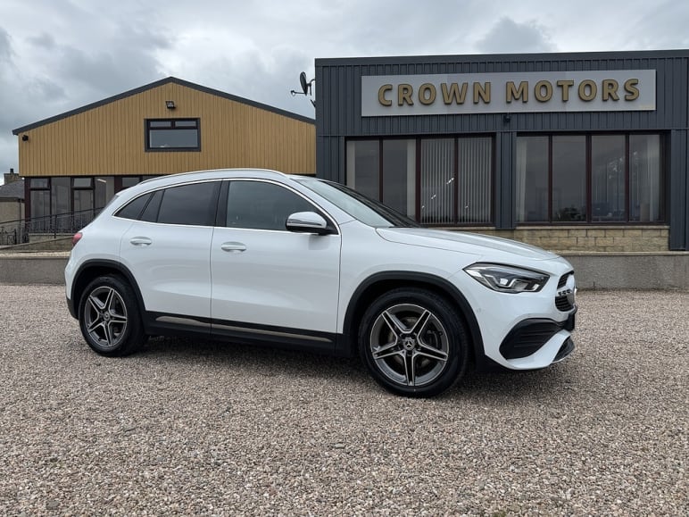 MERCEDES-BENZ GLA
