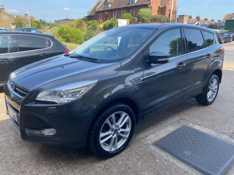 FORD KUGA