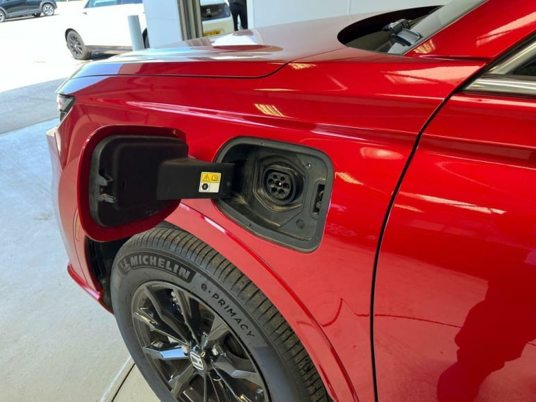 2.0 17.7kWh Advance Tech eCVT Euro 6 (s/s) 5dr