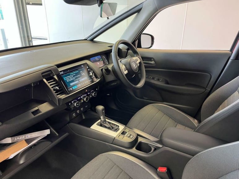 1.5 h i-MMD Crosstar Advance eCVT Euro 6 (s/s) 5dr