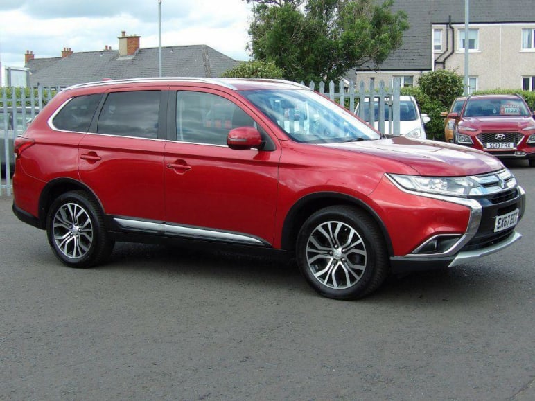 MITSUBISHI OUTLANDER