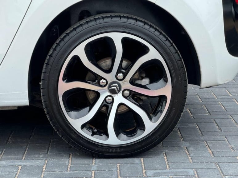 1.6 BlueHDi Platinum Euro 6 5dr